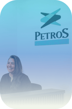 computer-technician-astonished-by-artificial-intelligence-becoming-sentient 1